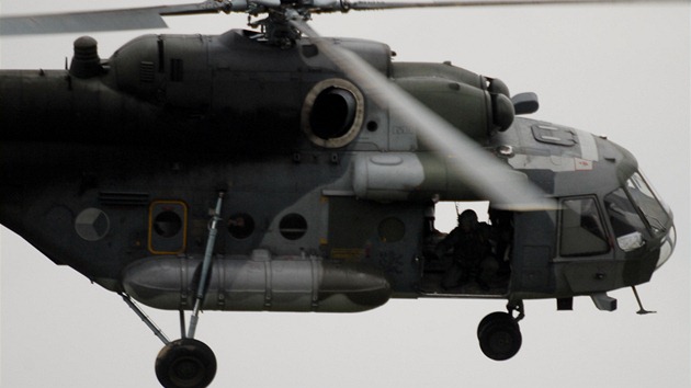 Vrtulnk Mi-171 bhem Dn NATO v Ostrav
