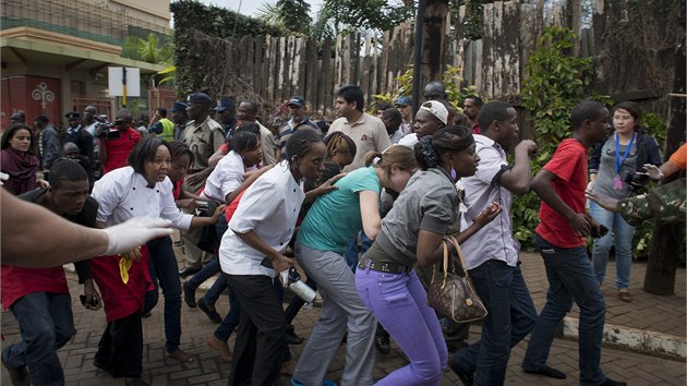 tok islamist na nkupn centrum v keskm hlavnm mst Nairobi. (21. 9. 2013)