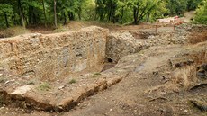 Z�ícenina hradu v Kunraticích