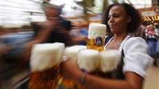 Loni se na Oktoberfestu teprve po�esté za posledních t�icet let nepoda�ilo p�ekonat hranici �esti milion� litr� prodaného piva. A letos?