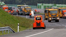 Oprava u Plané nad Lu�nicí zpomalí �idi�e zhruba na 1,5 kilometru dlouhém úseku...