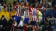 A STADION REALU MADRID ONML. Fotbalisté Atlétika Madrid se práv ujali vedení.