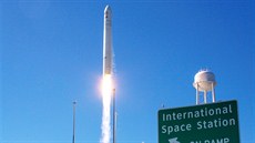 Start rakety Antares s lodí Cygnus, která poprvé míí k ISS.