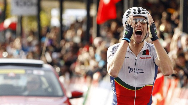 OPRAVDU JÁ? Portugalský cyklista Rui Costa pelstil vechny panlské favority