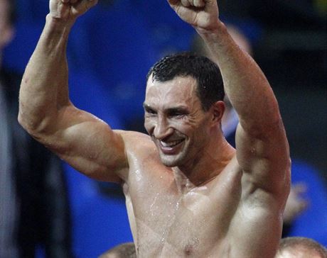 VÍTZ. Vladimír Kliko zstává boxerským superampionem.