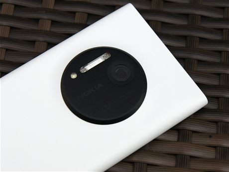 Nokia Lumia 1020