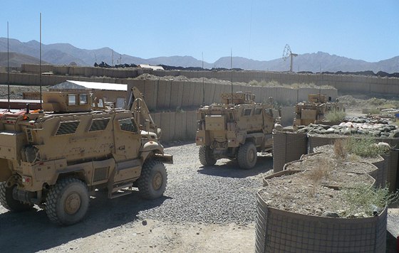 Vozidla typu MRAP na eské základn v Afghánistánu