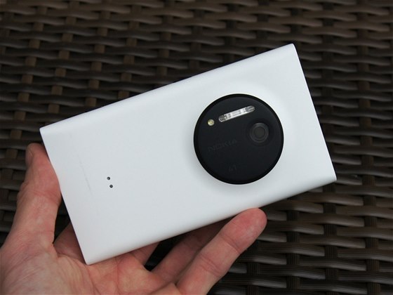 Nokia Lumia 1020