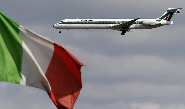 Alitalia musí vrátit 400 milionů eur. Řím jí podle Bruselu pomohl nezákonně