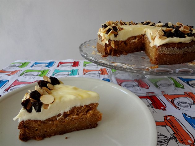 Mrkvový kolá� s mascarpone