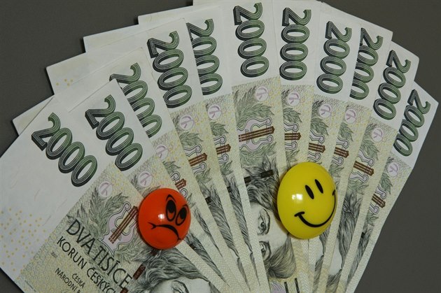 Úroky na spo�icích ú�tech padají. Za poslední rok je v�t�ina bank sní�ila n�kolikrát. Ilustra�ní snímek