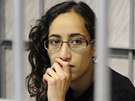 V poutech byla do soudní sín pivedena i mladá nizozemská aktivistka Faiza...