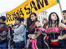 Pochod romské hrdosti Roma Pride 2013. Prvod asi dvou stovek lidí proel ze