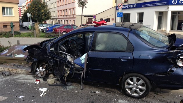 Nehoda na prask eskomoravsk ulici. (6. jna 2013)
