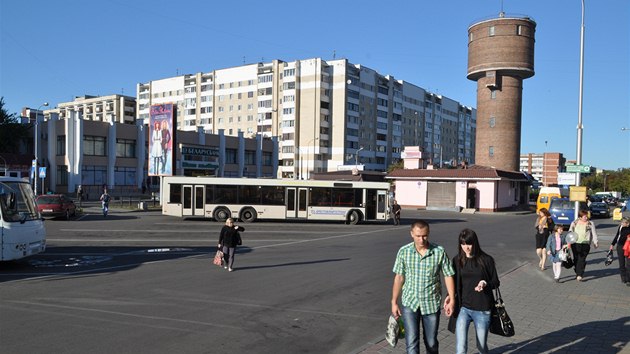 Monotnn panelov architektura v centru Brestu nikoho nenech na pochybch, e tohle je mlad msto.