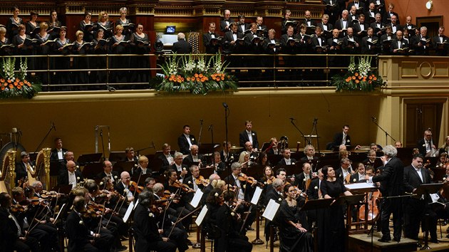 Zahajovac koncert 118. koncertn sezony esk filharmonie v praskm Rudolfinu (3. jna 2013)