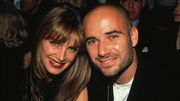 Bývalí manelé Brooke Shieldsová a Andre Agassi (8. listopadu 1997)