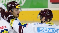 Hokejovému útočníkovi Petru Kumstátovi se ve Spartě daří. Dvěma góly přispěl k