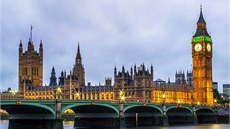 Pohled na Westminsterský most v Londýn�. Pokud si myslíte, �e se stativem vás...