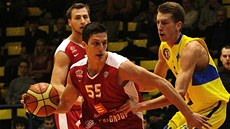 Tomá� Pomikálek z Nymburku hledá skulinu v obran� Ústí nad Labem