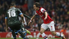 Tomá� Rosický v utkání Ligy mistr� proti Neapoli.