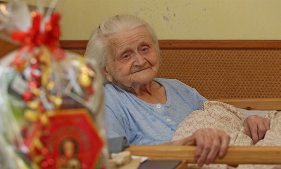 Marii Činčerové bude o víkendu 106 let. I když už hůře vidí a téměř neslyší,...