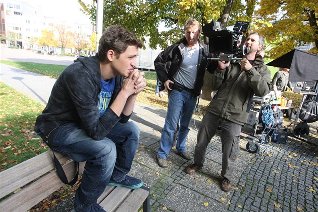 V roce 2013 vznikal ve Zlín� film Intimity, na snímku je herec Michal Hru�ka u zlínské ka�ny.