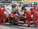 BOX. Fernando Alonso ped kvalifikací Velké ceny Japonska formule 1.
