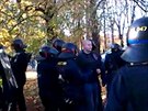 Policie zatýkala na demonstraci v Ostrav.