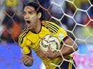 Kolumbijský kanonýr Radamel Falcao slaví svj gól proti Chile.