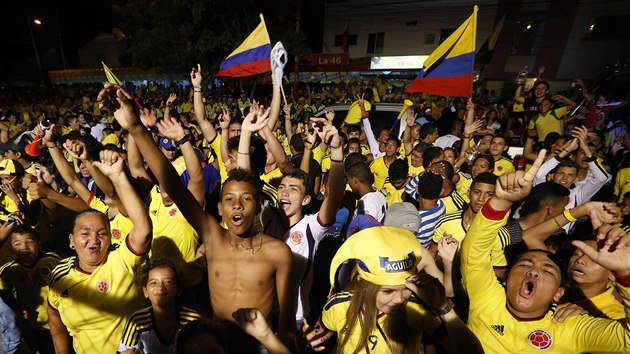Kolumbijt fanouci mohou slavit postup svch fotbalist na mistrovstv svta.