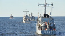 Spole�né cvi�ení flotily NATO s ruským námo�nictvem