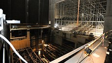 Prohlídka rozestav�né budovy nového divadla v Plzni.