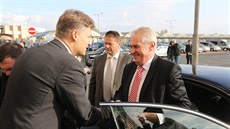 Prezident Milo� Zeman na náv�t�v� závodu Philip Morris v Kutné Ho�e.