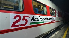 P�ed 25 lety zahájily komer�ní provoz vlaky Pendolino. Nejprve vyrazily po...