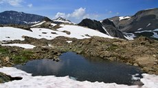 Pi výstupu do sedla Col de la Terrasse (2 648 m) procházíme kolem malebného...