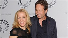 Gillian Andersonová a její kolega David Duchovny (12. íjna 2013)