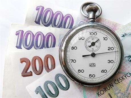 Prmrný dluh bez hypoték pesahuje v esku 100 tisíc korun, co je výrazn víc ne napíklad na Slovensku, kde lidé mají úvry v prmrné výi 66 tisíc korun. Ilustraní snímek