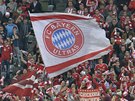 SPOKOJENOST V HLEDITI. Fanouci Bayernu Mnichov si zápas proti Plzni uívali....