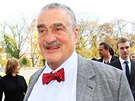 Karel Schwarzenberg pichází do volebního tábu TOP 09. (26. íjna 2013)