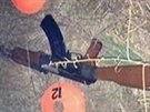 Plastová replika puky AK-47, kvli které zastelili kaliforntí policisté...
