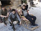 Bojovníci Syrské osvobozenecké armády v Aleppu. (22. íjna 2013)