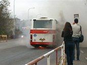Na zastávce Zemědělská univerzita hořel autobus.