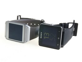 Výhodou Sony SmartWatch 2 je monost vymnit emínek za jakýkoli jiný s kotevní...