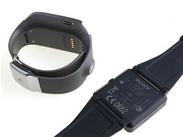 Zpracování obou hodinek je na solidní úrovni, Galaxy Gear psobí bytelnji, ale...