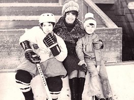Marie Rottrová a její synové Martin a Vítek, které má se svým prvním manelem. 