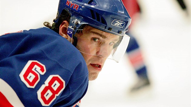 2007. Kapitn New Yorku Rangers Jaromr Jgr pi utkn proti Detroitu. (6. nora 2007)