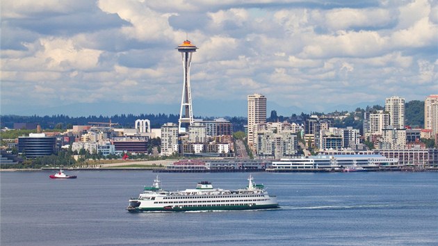 Panorama Seattlu s věží Vesmírná jehla (Space Needle)