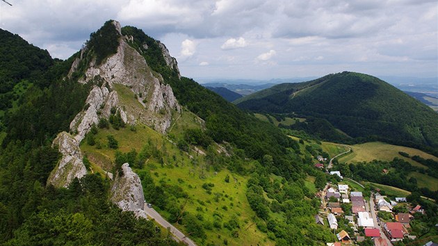 Vyhldka z hradu Vratec