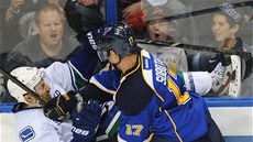 ÓÓ. Tvrdost Vladimíra Sobotky ze St. Louis vzbudila ú�as ve tvá�ích divák�.